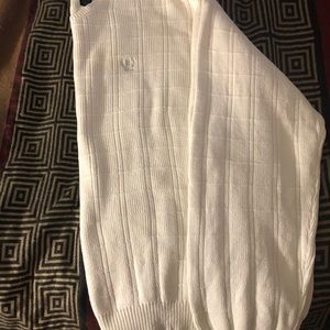 Men’s white IZOD sweater size XXL
